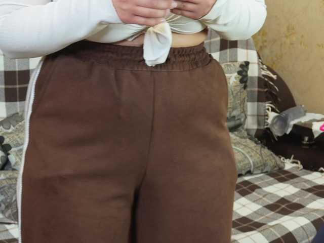 Entra en el chat con el modelo _Sunshine_girls_ _Sunshine_girls_