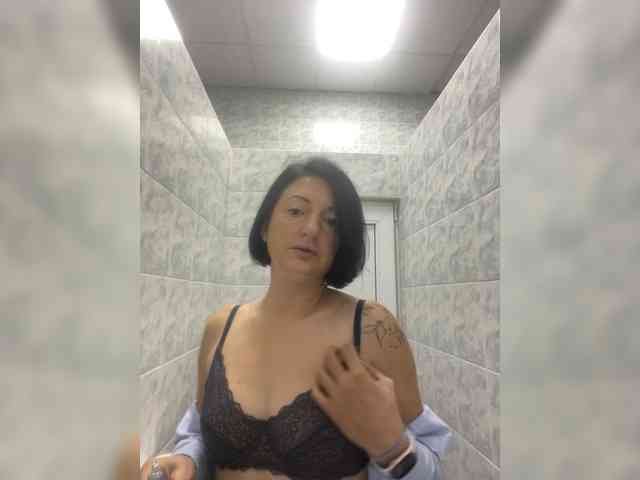 Girlnextdoor94 webcam