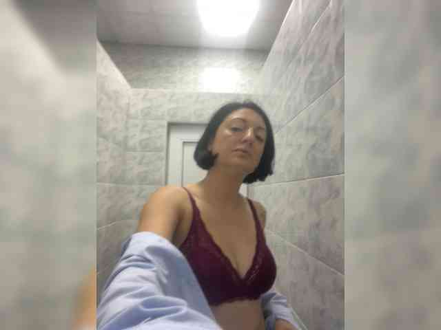 Girlnextdoor94 webcam