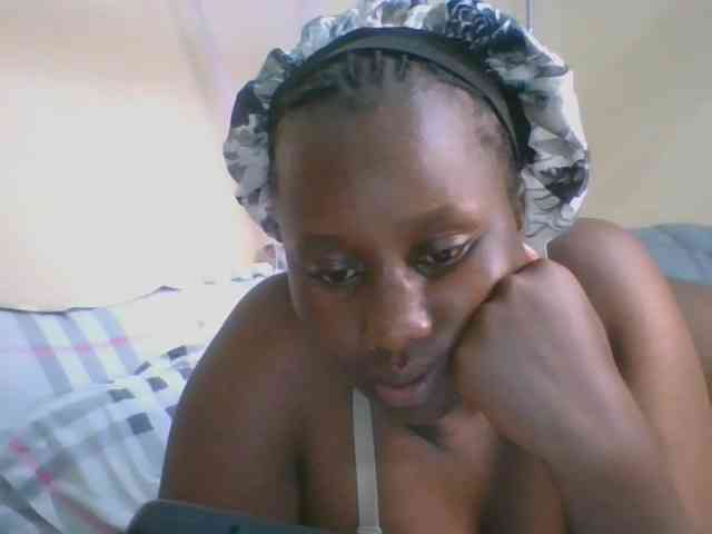 Busty-Barbie webcam