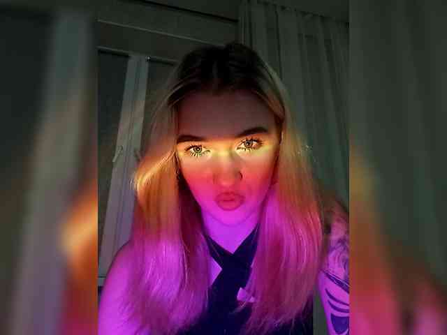 kristibiz webcam