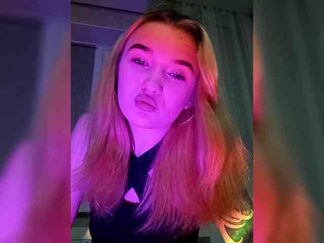 kristibiz webcam