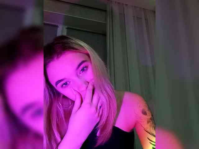 kristibiz webcam