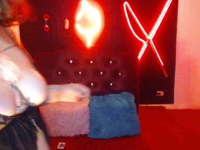 Dirty-herela-26 webcam