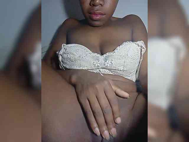Elisa571 webcam