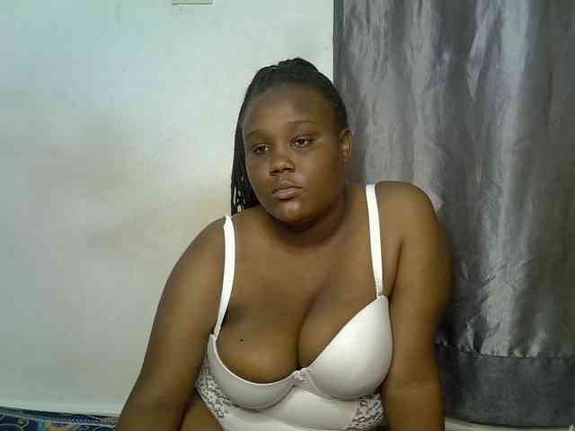 Lovelytiana webcam
