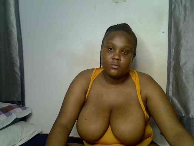Lovelytiana webcam