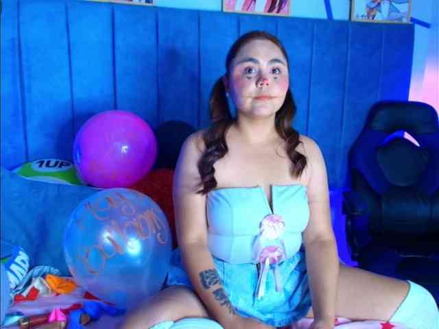 PhamelaHolter webcam