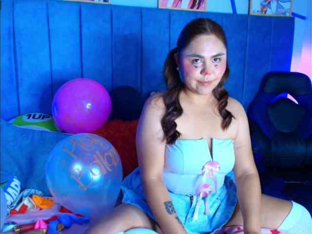 PhamelaHolter webcam