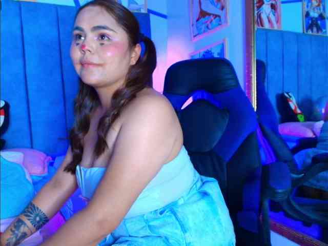 PhamelaHolter webcam