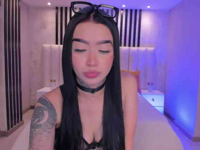 MeganCross webcam