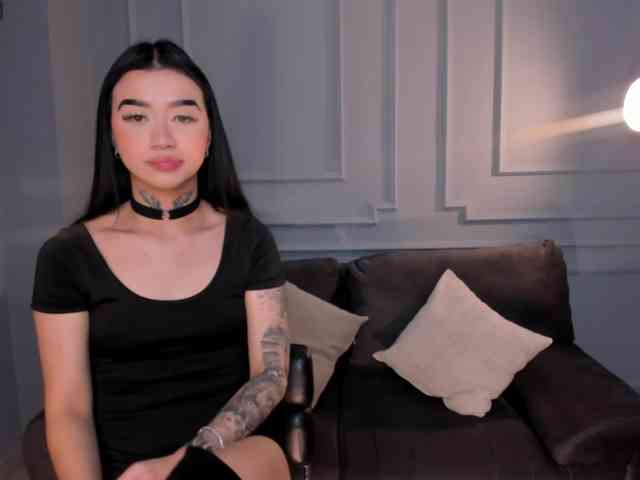 MeganCross webcam