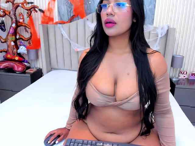LanaRay1 webcam