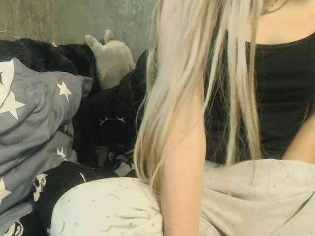 Sexydoll251 webcam