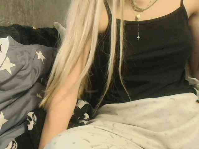 Sexydoll251 webcam