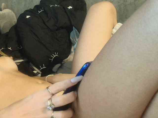 Sexydoll251 webcam