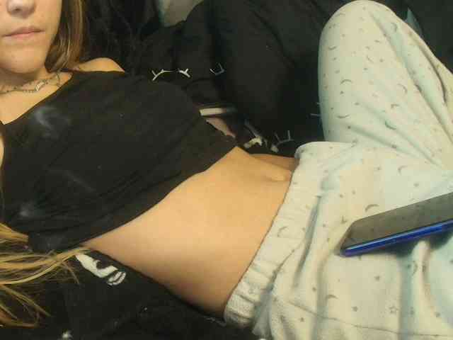 Sexydoll251 webcam