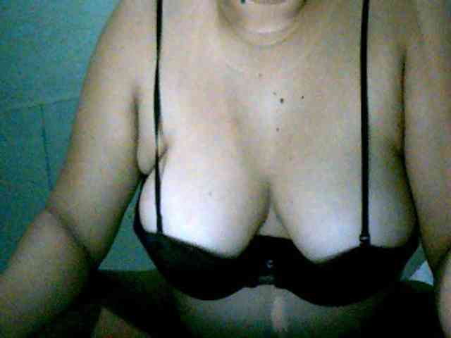 Sizzlinghotpussy webcam