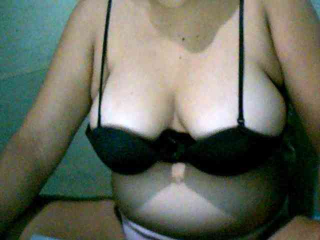 Sizzlinghotpussy webcam