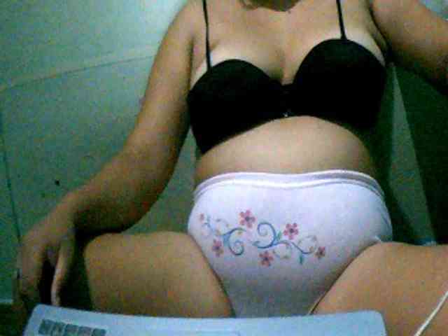 Sizzlinghotpussy webcam