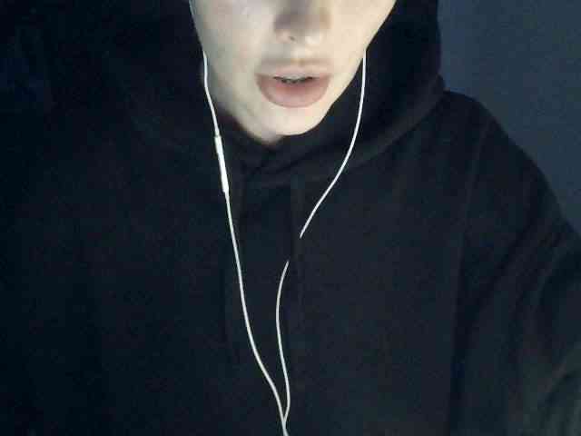 KyleeSilkk webcam