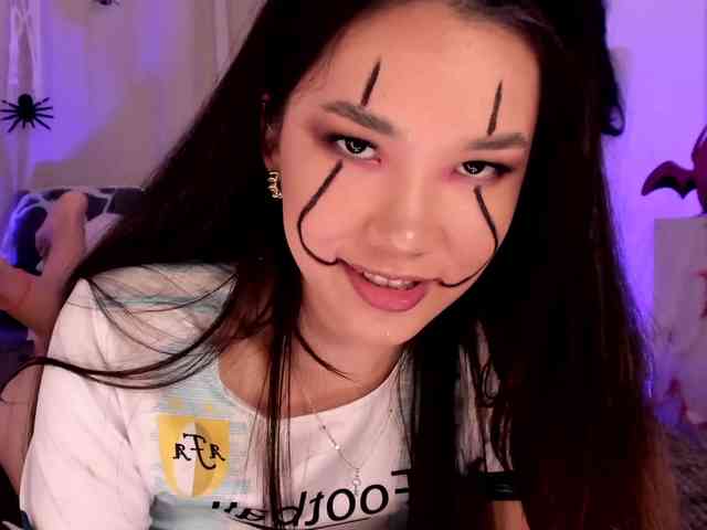 Divine-Madness webcam