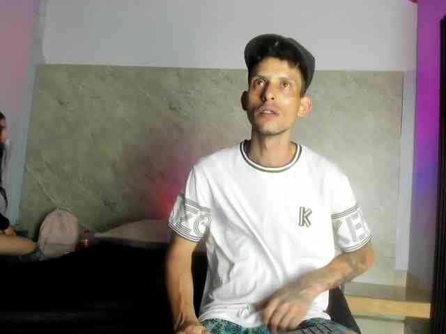 khloeandjhonas webcam