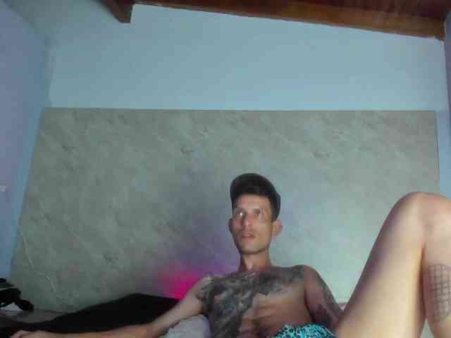 khloeandjhonas webcam