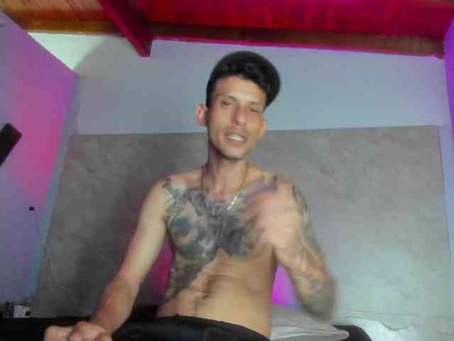 khloeandjhonas webcam