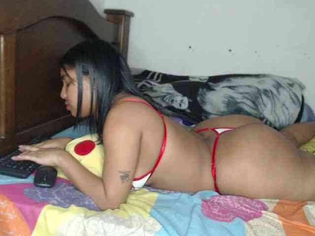 naomi-west webcam