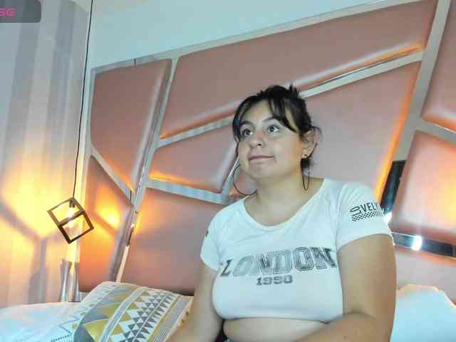 NATHALYMILLER-VC webcam