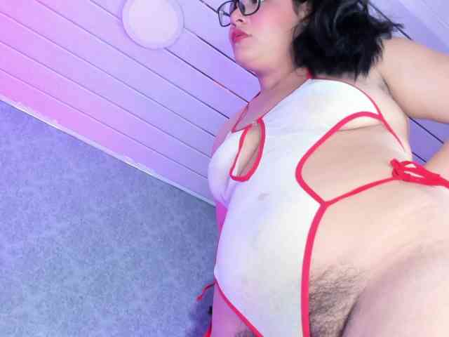 Melody-Hanks webcam
