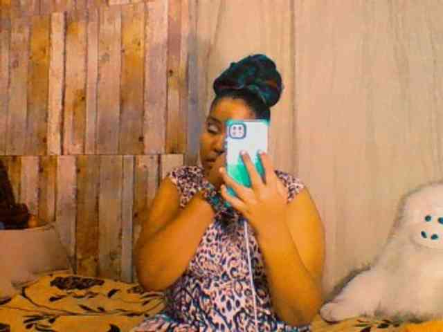 sarahlove16 webcam