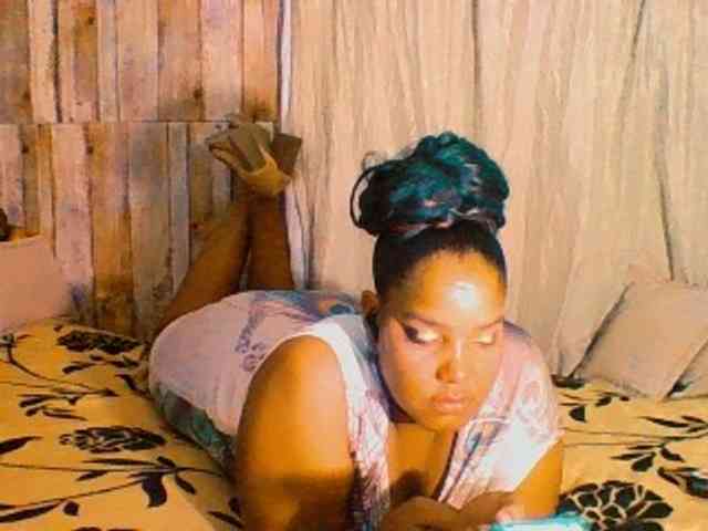 sarahlove16 webcam