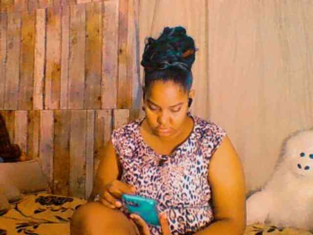 sarahlove16 webcam