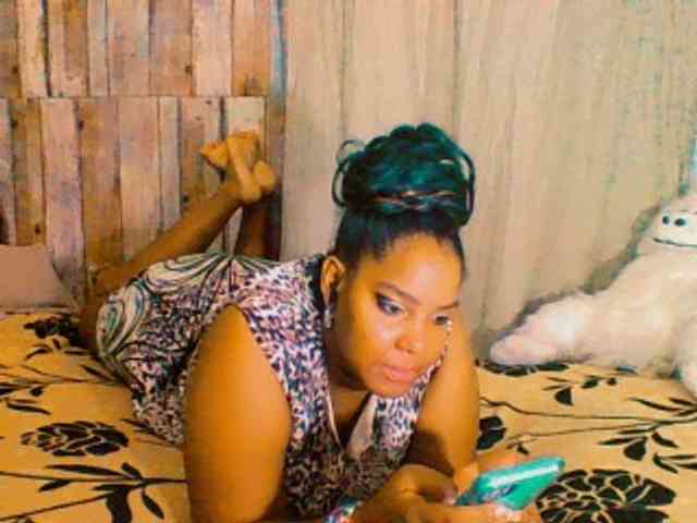 sarahlove16 webcam
