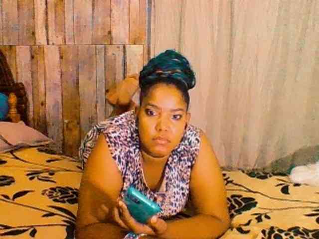 sarahlove16 webcam