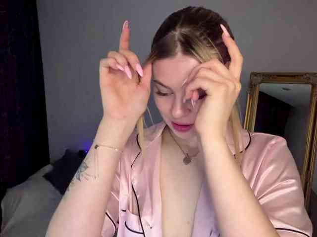 ShyElisa webcam