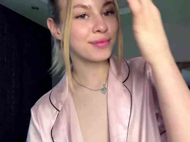 ShyElisa webcam