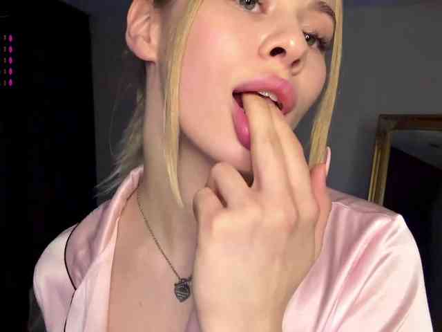 ShyElisa webcam