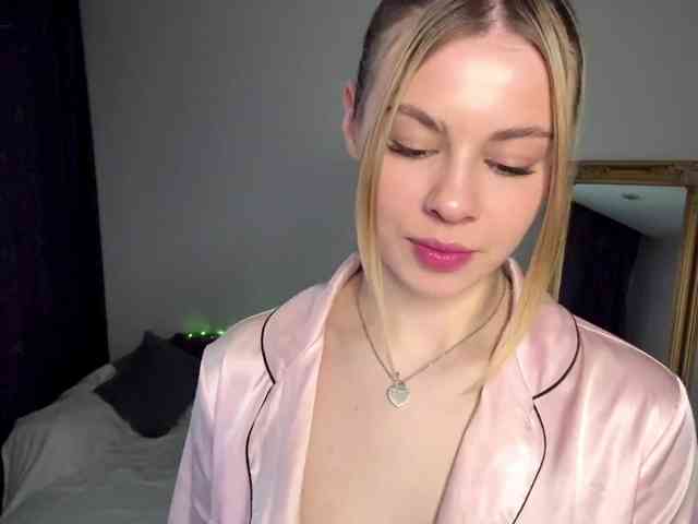 ShyElisa webcam