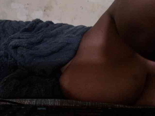 diamondboobs44dddx webcam