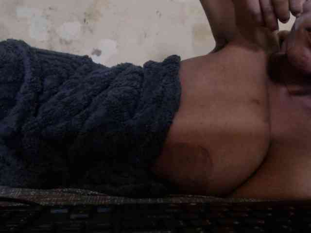 diamondboobs44dddx webcam