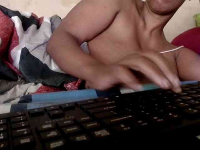 diamondboobs44dddx webcam