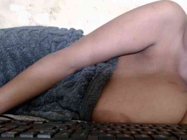 diamondboobs44dddx webcam