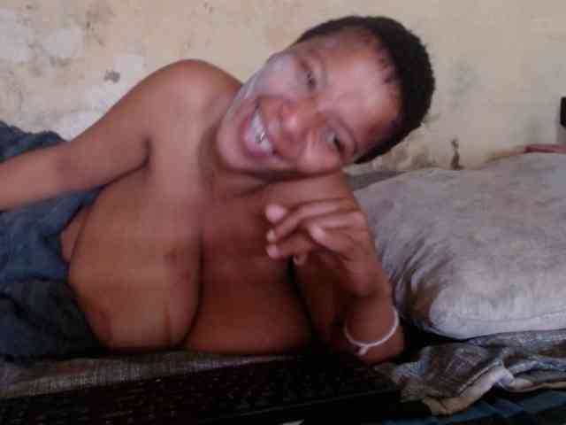 diamondboobs44dddx webcam