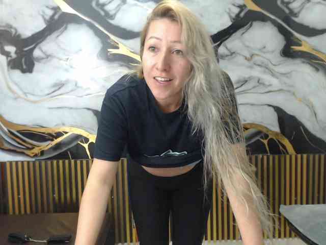 chrystal85 webcam