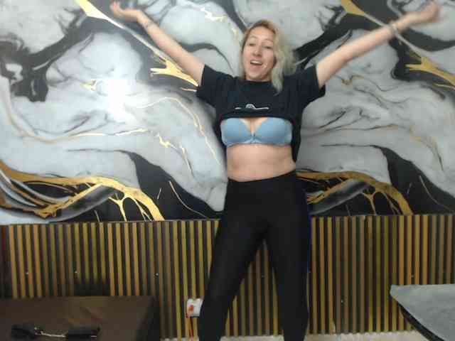 chrystal85 webcam