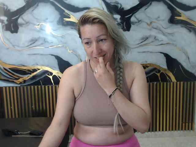 chrystal85 webcam