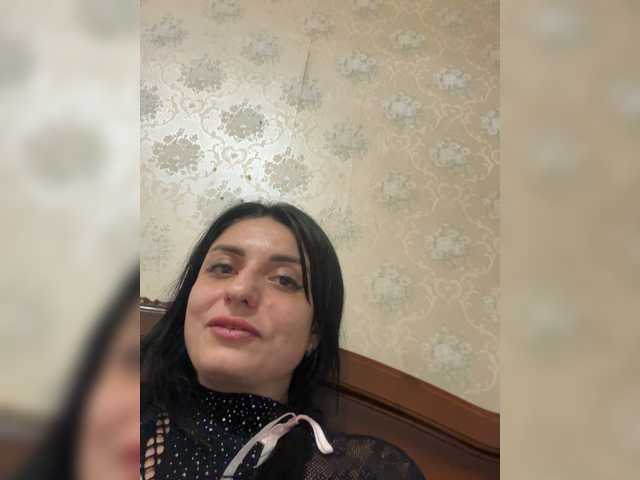 Entra en el chat con el modelo Vika-62 Vika-62